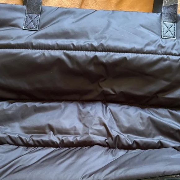 Rare Beauty black Puffy traveler Tote new - Picture 3 of 5